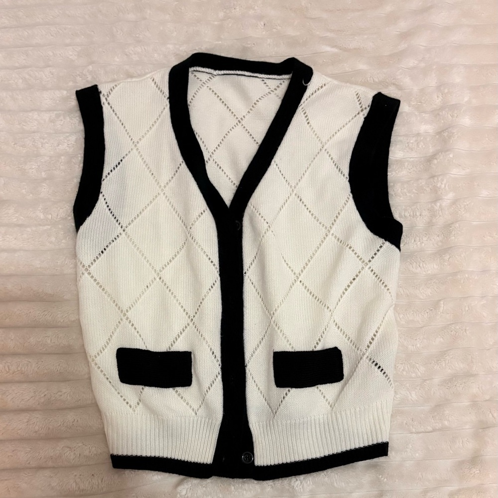 White and Black Sleeveless Knit Vest